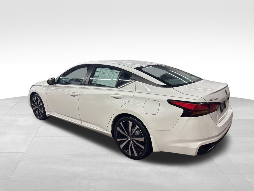 used 2022 Nissan Altima car, priced at $17,143