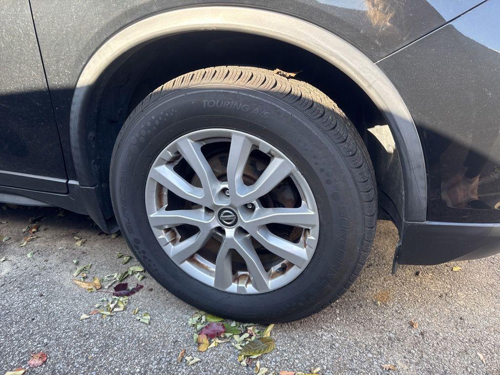 used 2019 Nissan Rogue car, priced at $15,771