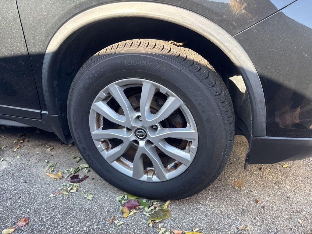 used 2019 Nissan Rogue car, priced at $15,771