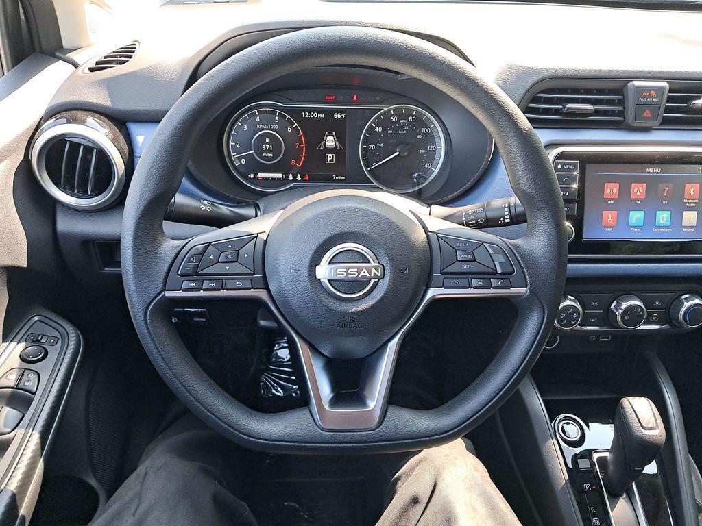new 2025 Nissan Versa car, priced at $22,038