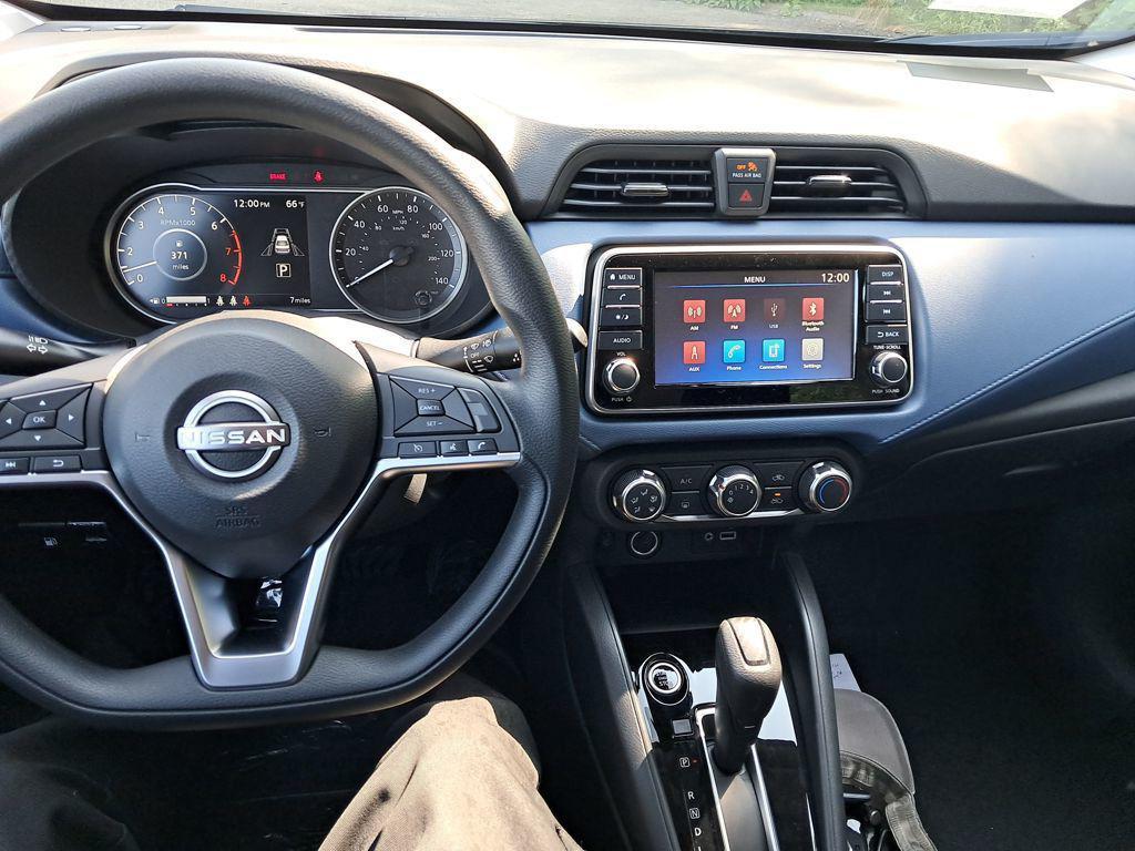 new 2025 Nissan Versa car, priced at $22,038
