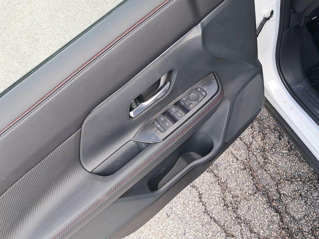 new 2025 Nissan Kicks car, priced at $28,019