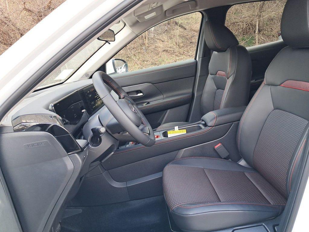 new 2025 Nissan Kicks car, priced at $28,019