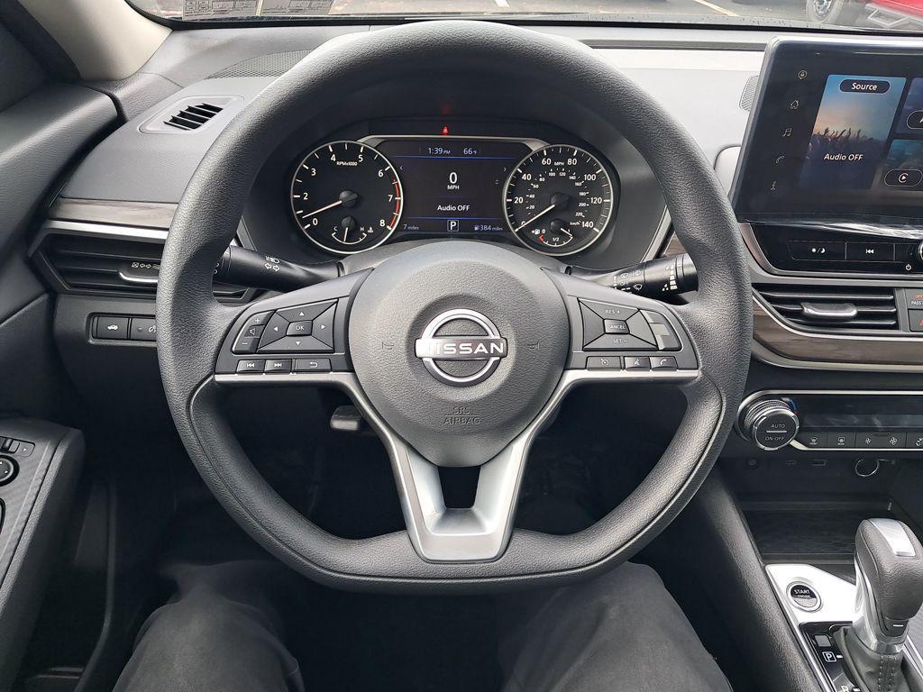 new 2025 Nissan Altima car, priced at $30,666