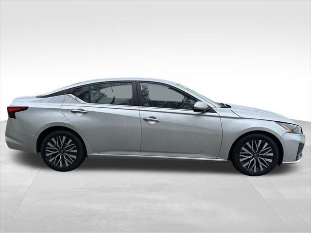 used 2023 Nissan Altima car, priced at $19,687