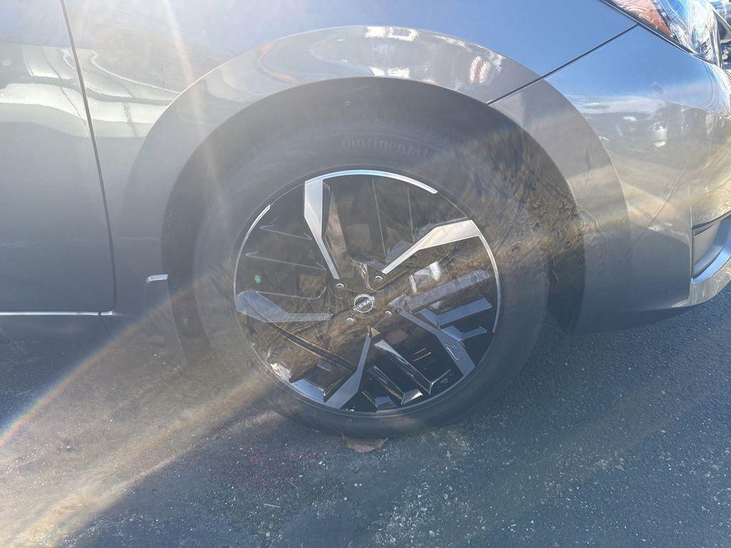 new 2025 Nissan Versa car, priced at $21,558