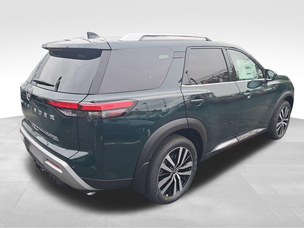 new 2025 Nissan Pathfinder car, priced at $43,696