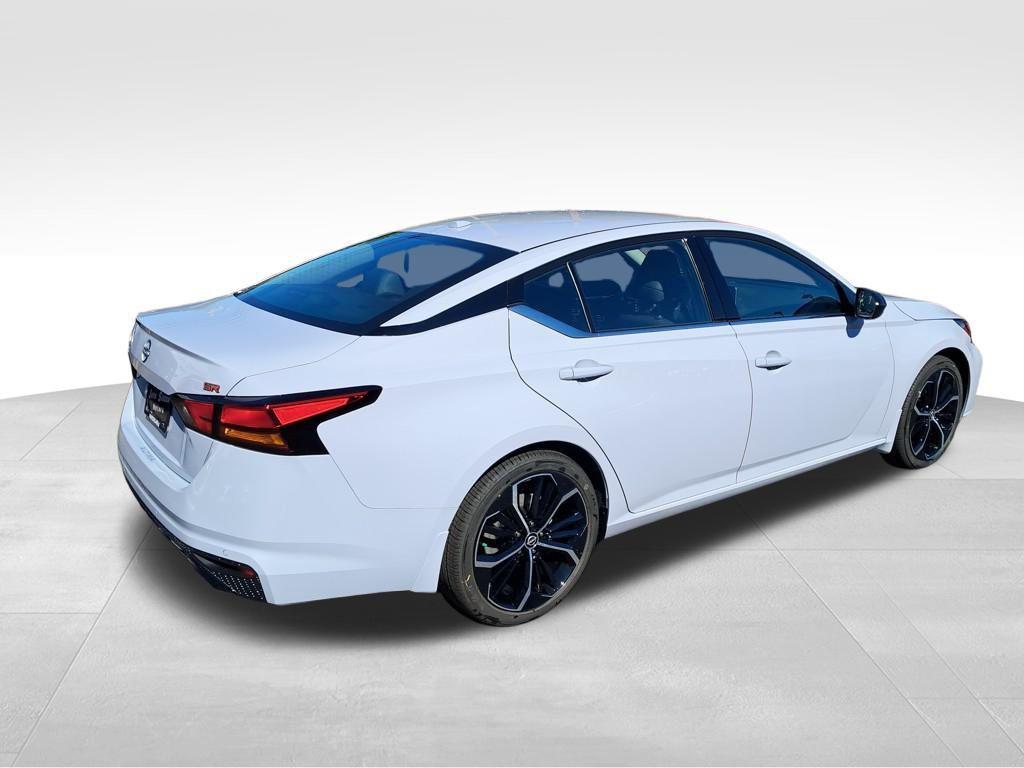 new 2025 Nissan Altima car, priced at $29,011