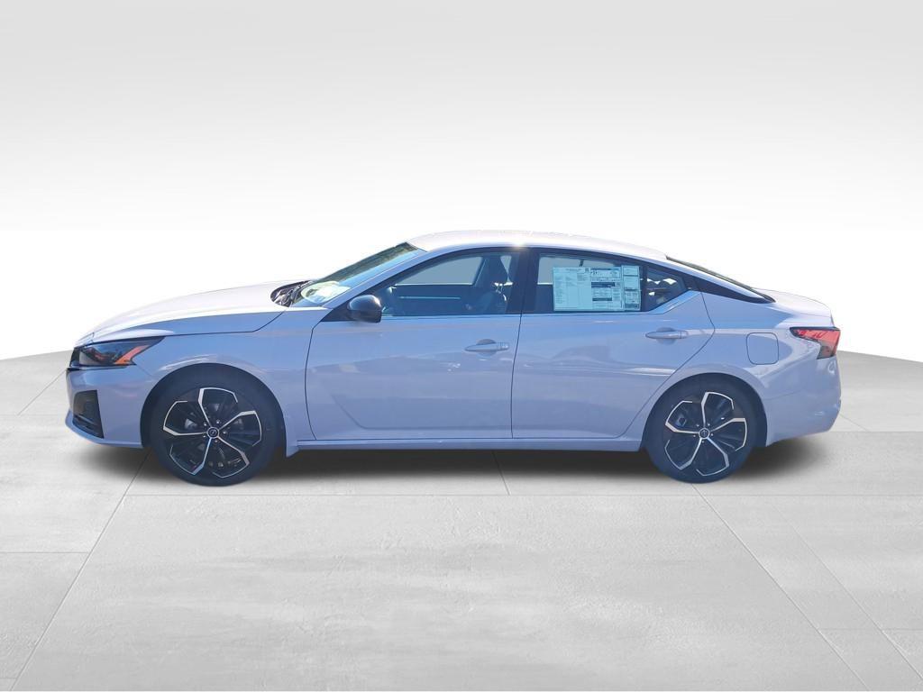 new 2025 Nissan Altima car, priced at $29,011