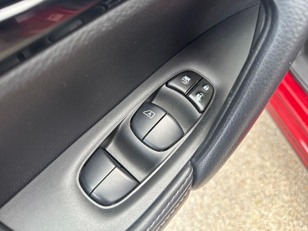 used 2022 Nissan Rogue Sport car, priced at $23,553
