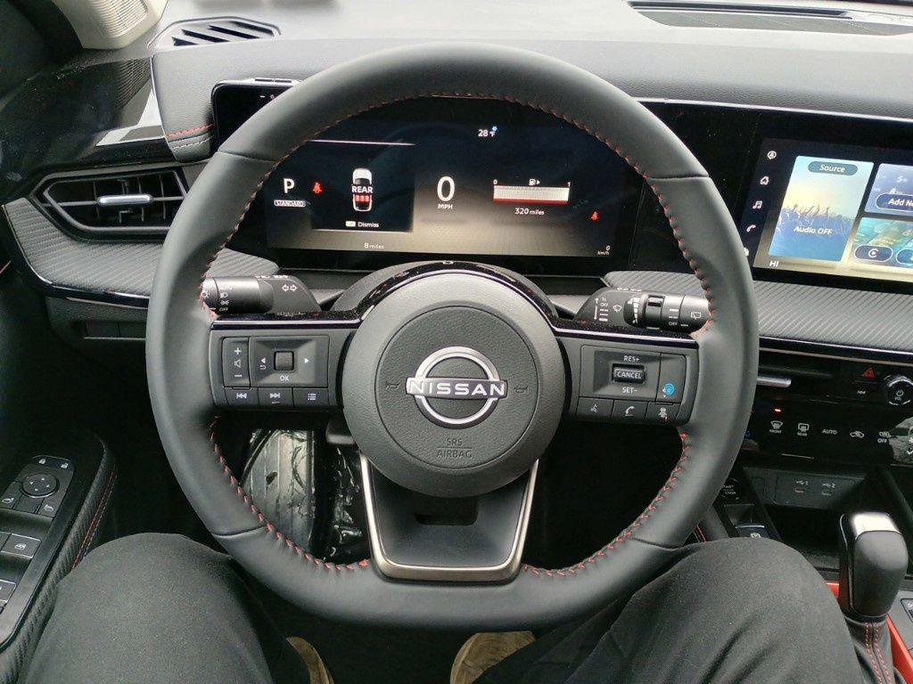 new 2025 Nissan Kicks car, priced at $27,402