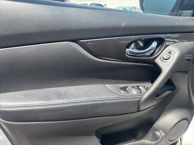 used 2019 Nissan Rogue car, priced at $13,995