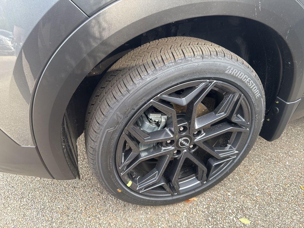 new 2026 Nissan Kicks car, priced at $29,727