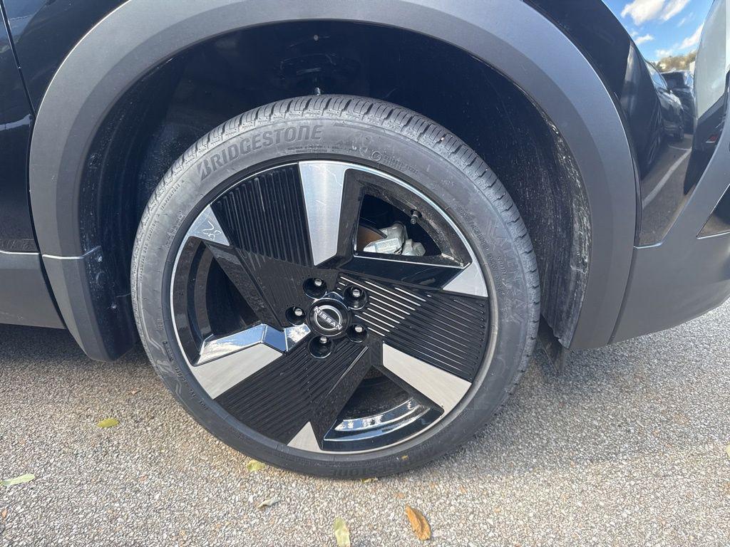 new 2026 Nissan Kicks car, priced at $29,732