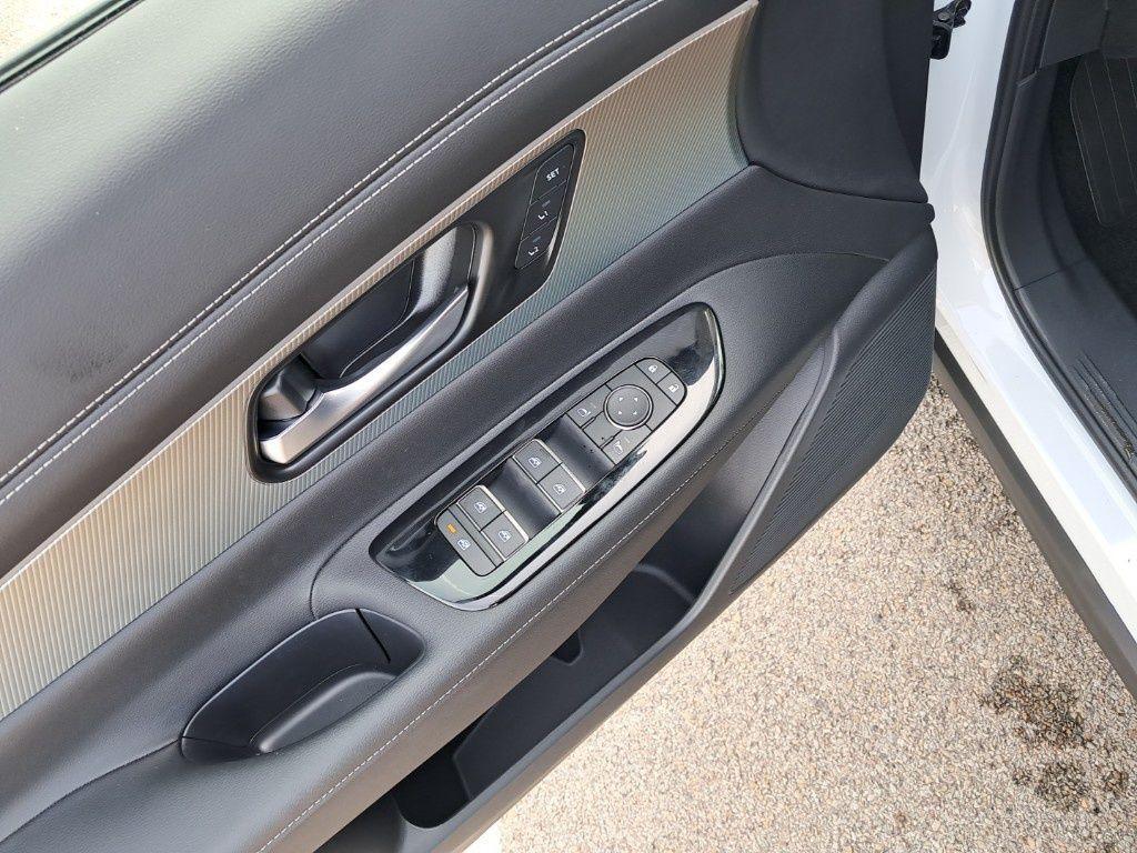 new 2025 Nissan Murano car, priced at $40,171