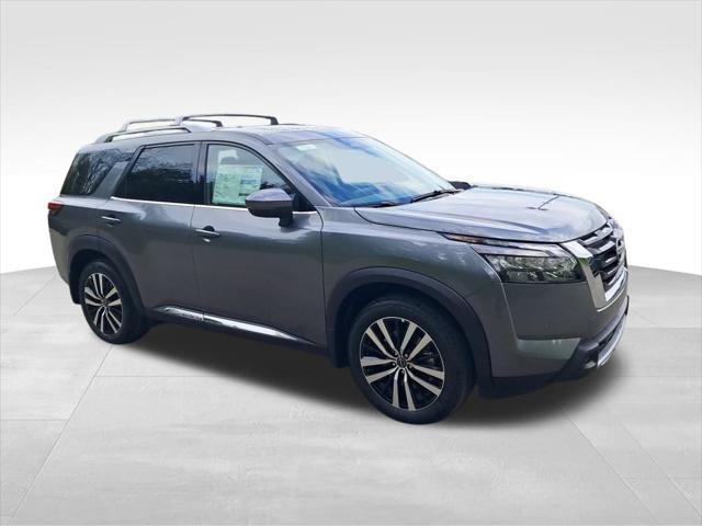 new 2025 Nissan Pathfinder car, priced at $50,953