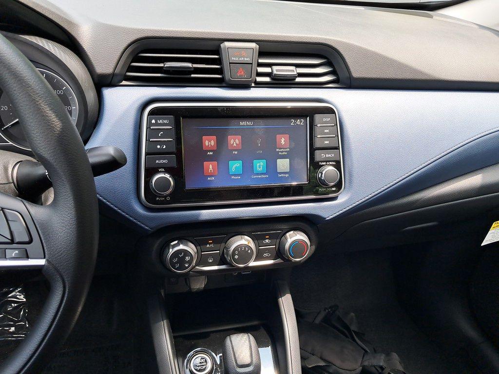 new 2025 Nissan Versa car, priced at $22,061
