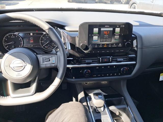 new 2025 Nissan Pathfinder car, priced at $44,997