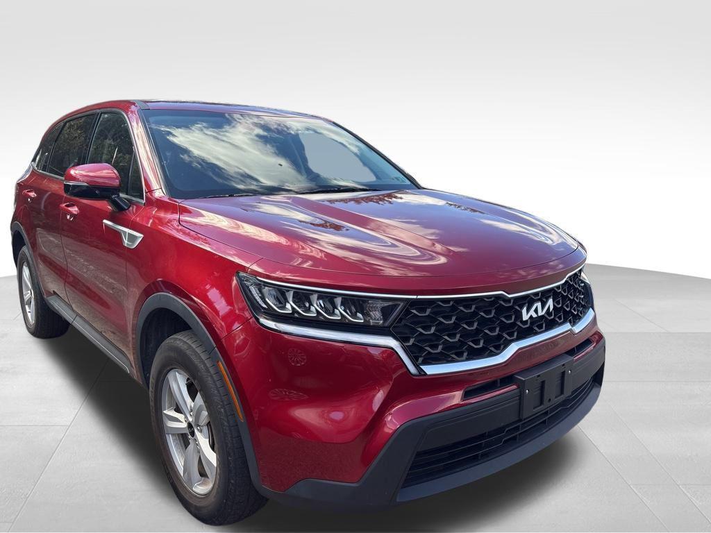 used 2023 Kia Sorento car, priced at $21,328