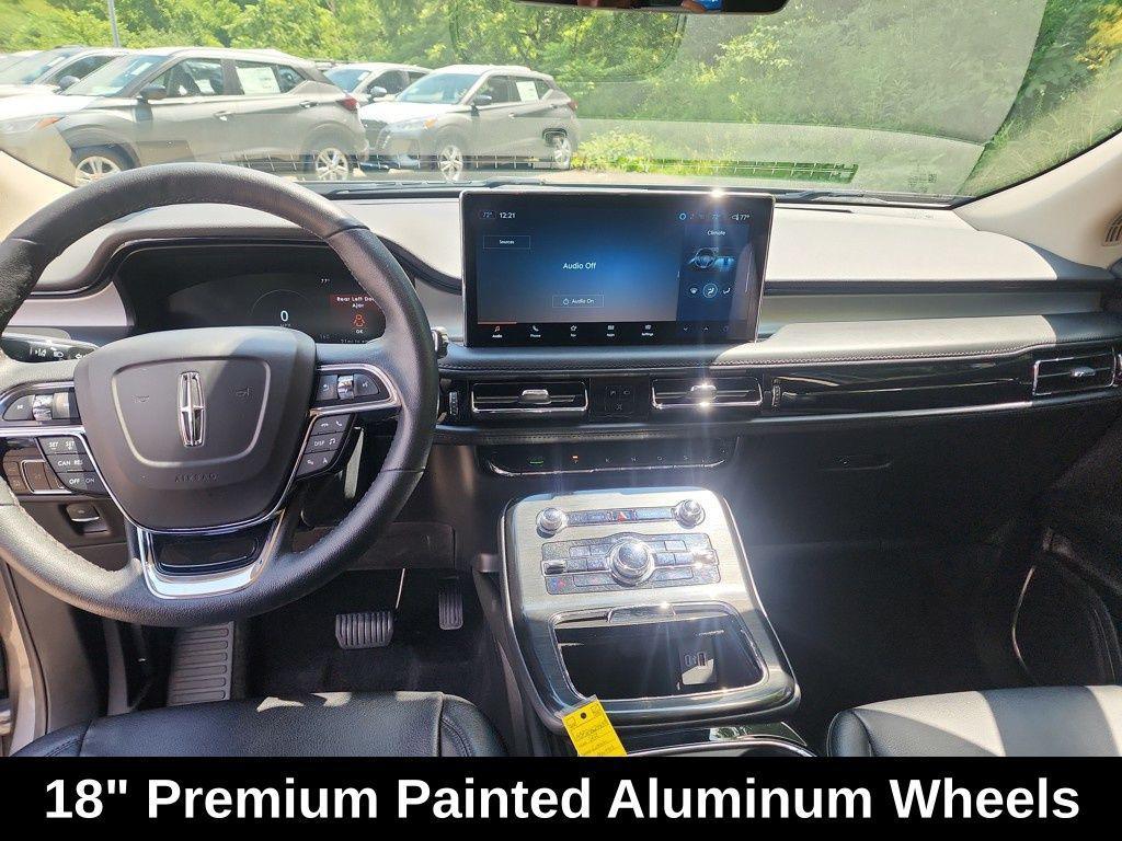 used 2022 Lincoln Nautilus car, priced at $23,628