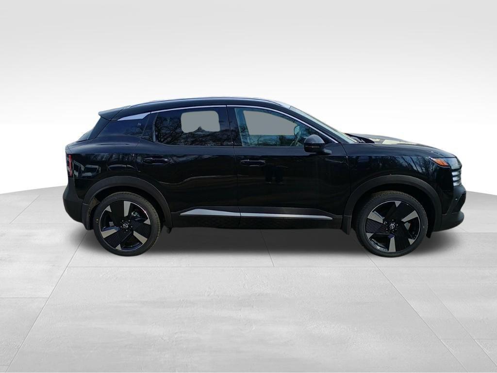 new 2025 Nissan Kicks car, priced at $28,902