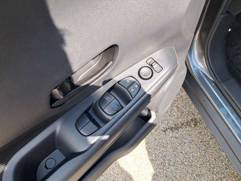 new 2025 Nissan Kicks car, priced at $23,232