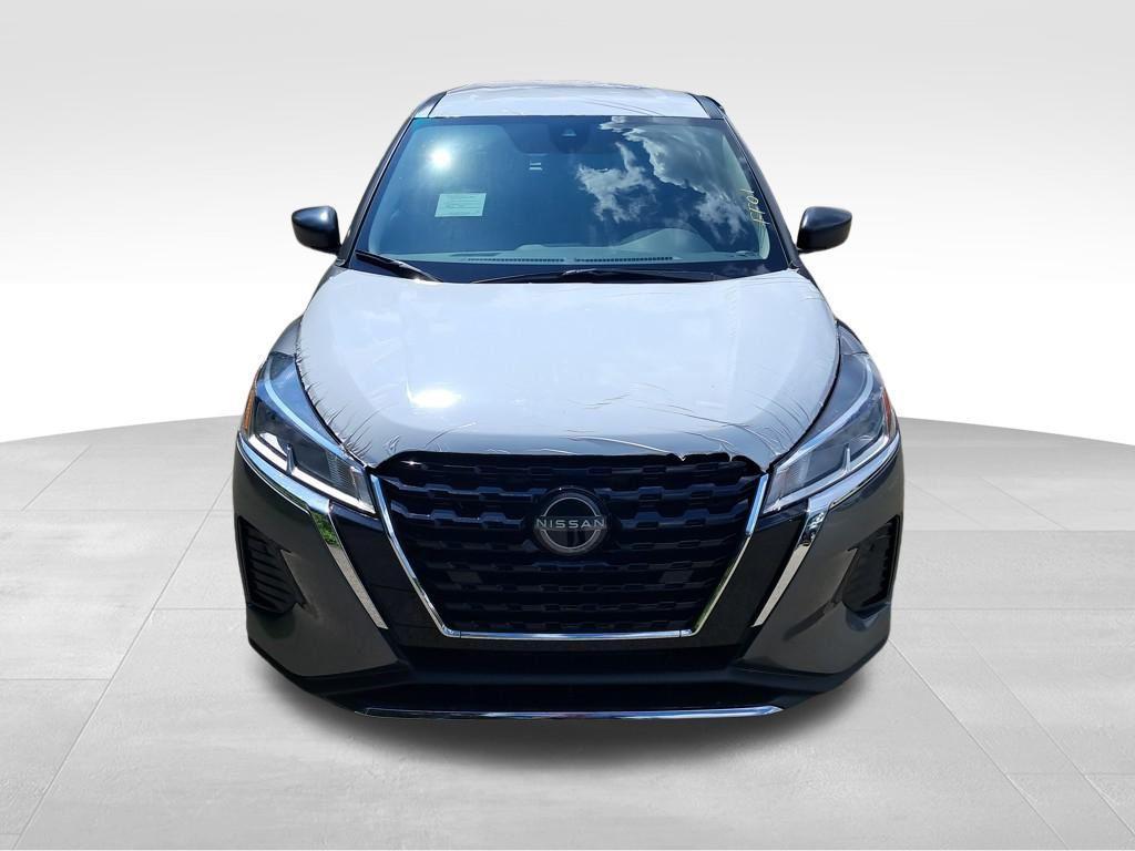new 2025 Nissan Kicks car, priced at $23,232