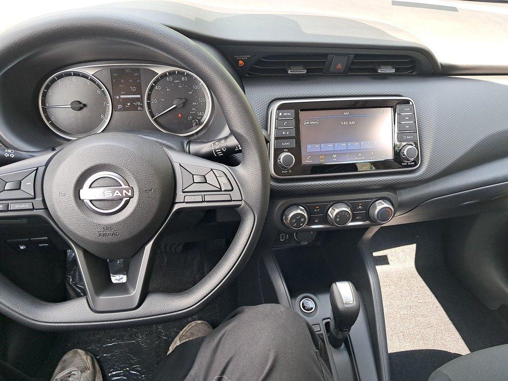 new 2025 Nissan Kicks car, priced at $23,232