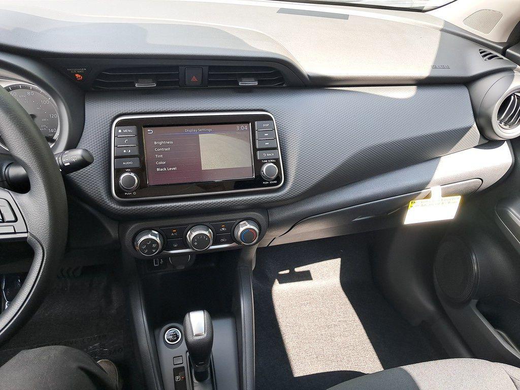 new 2025 Nissan Kicks car, priced at $23,232