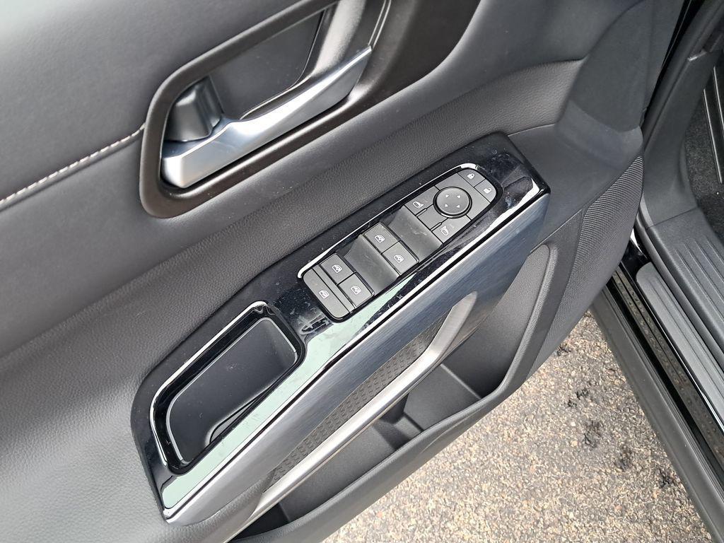 new 2025 Nissan Pathfinder car, priced at $40,529