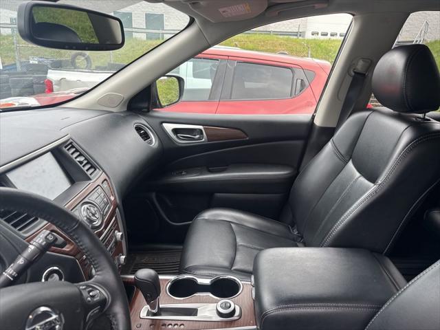 used 2020 Nissan Pathfinder car, priced at $23,281