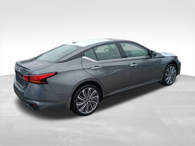 new 2025 Nissan Altima car, priced at $35,286
