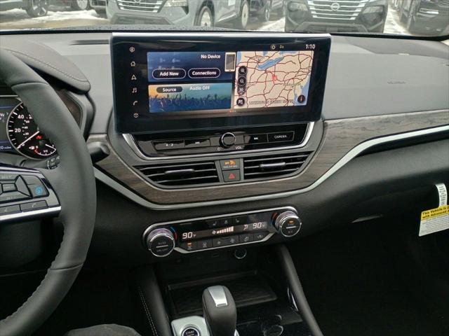 new 2025 Nissan Altima car, priced at $35,286