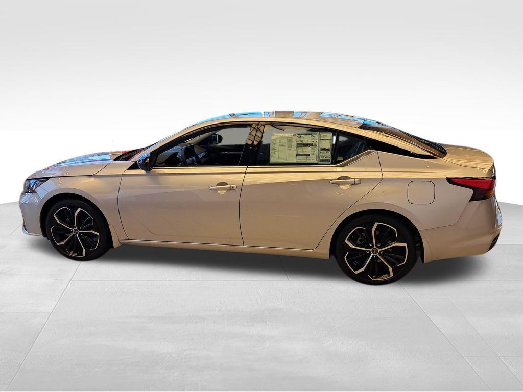 new 2025 Nissan Altima car, priced at $31,241
