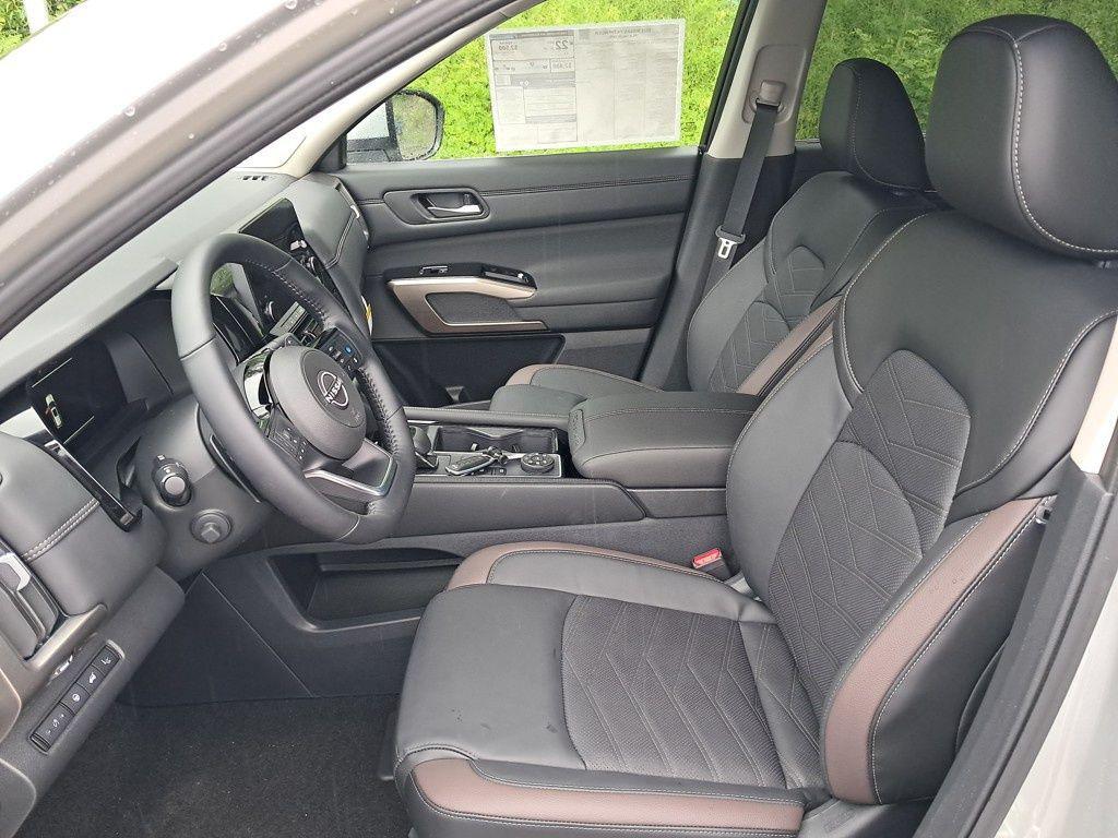 new 2025 Nissan Pathfinder car, priced at $50,867