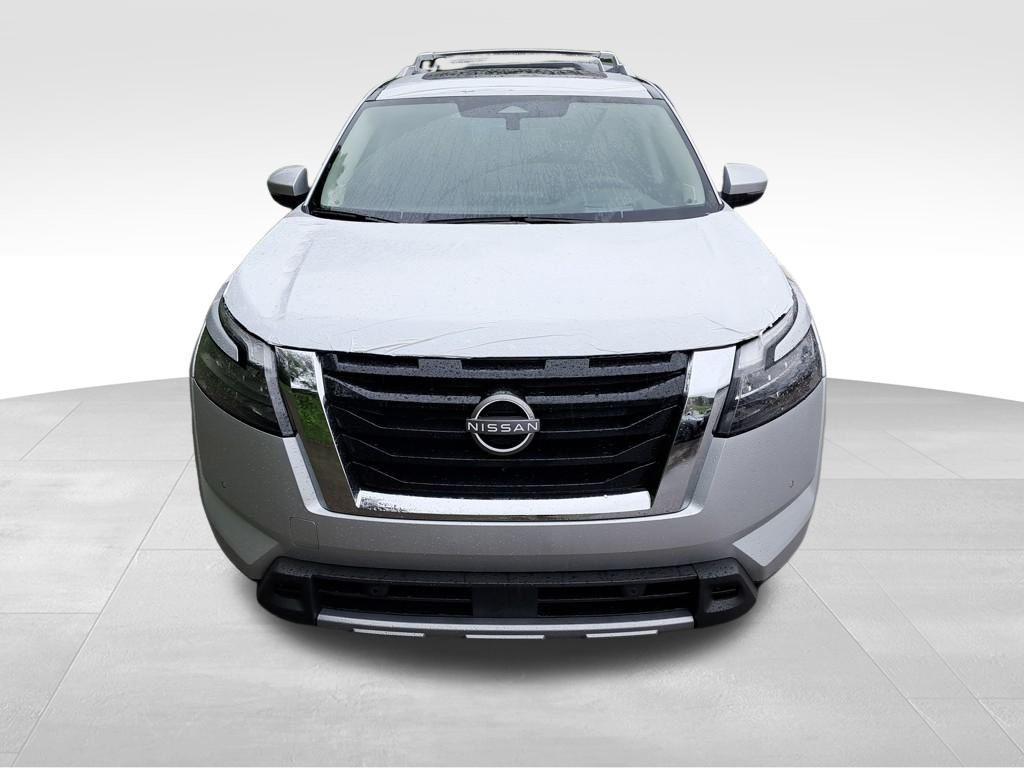 new 2025 Nissan Pathfinder car, priced at $50,867