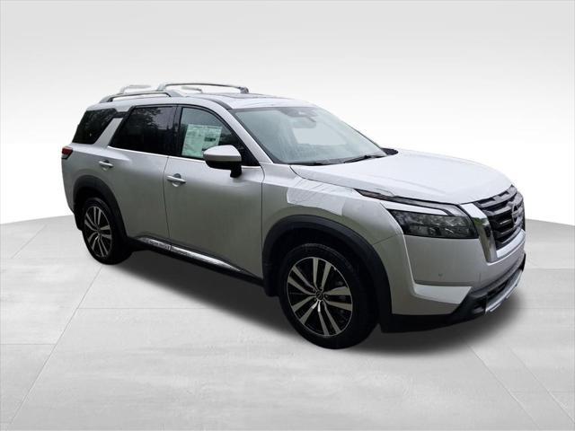 new 2025 Nissan Pathfinder car, priced at $54,035