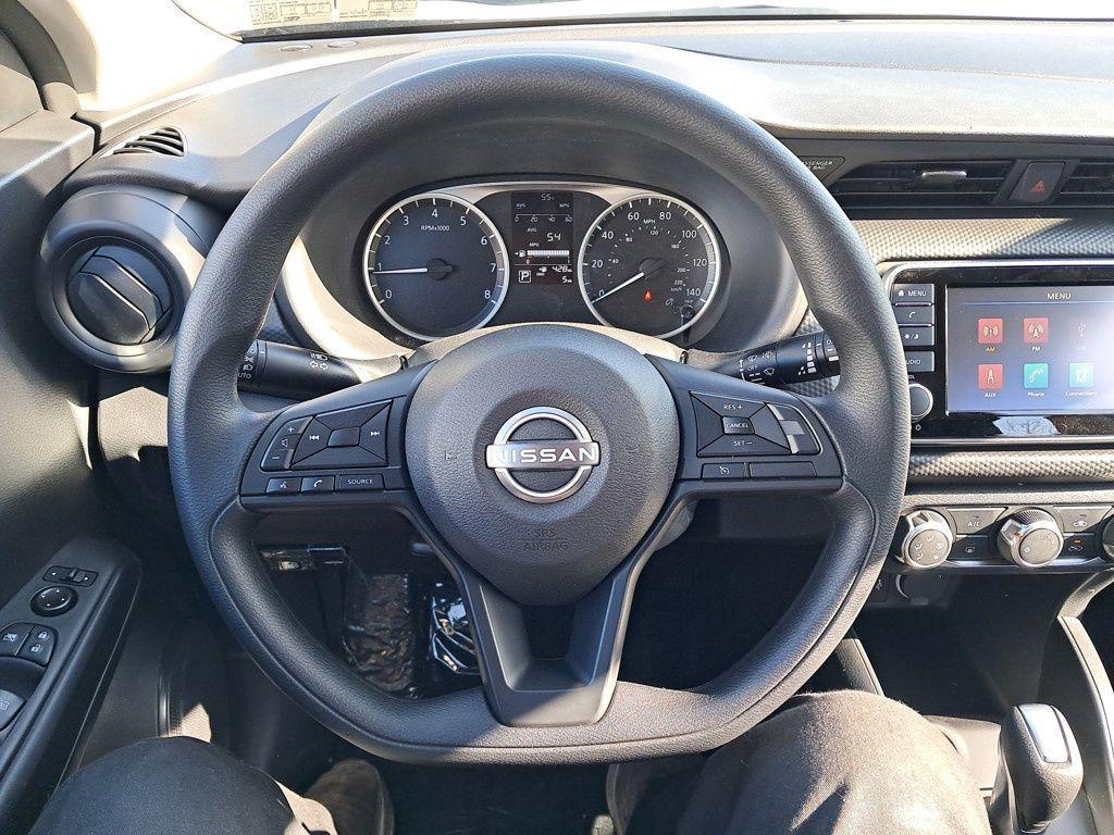 new 2025 Nissan Kicks car, priced at $23,232