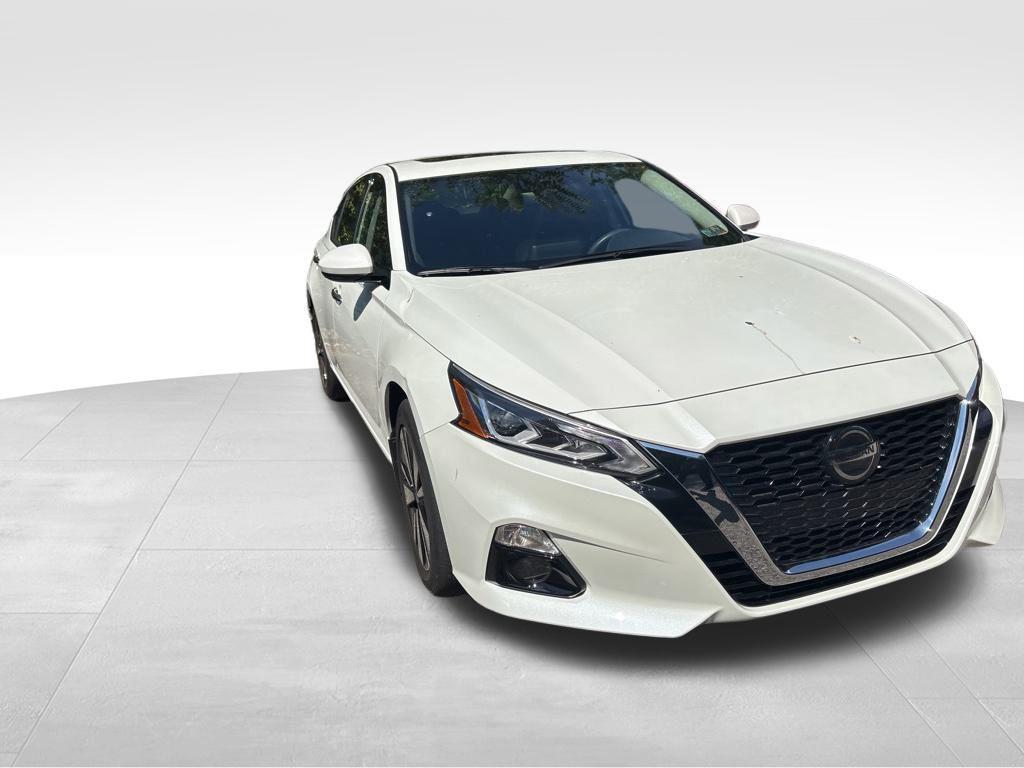 used 2022 Nissan Altima car, priced at $26,995