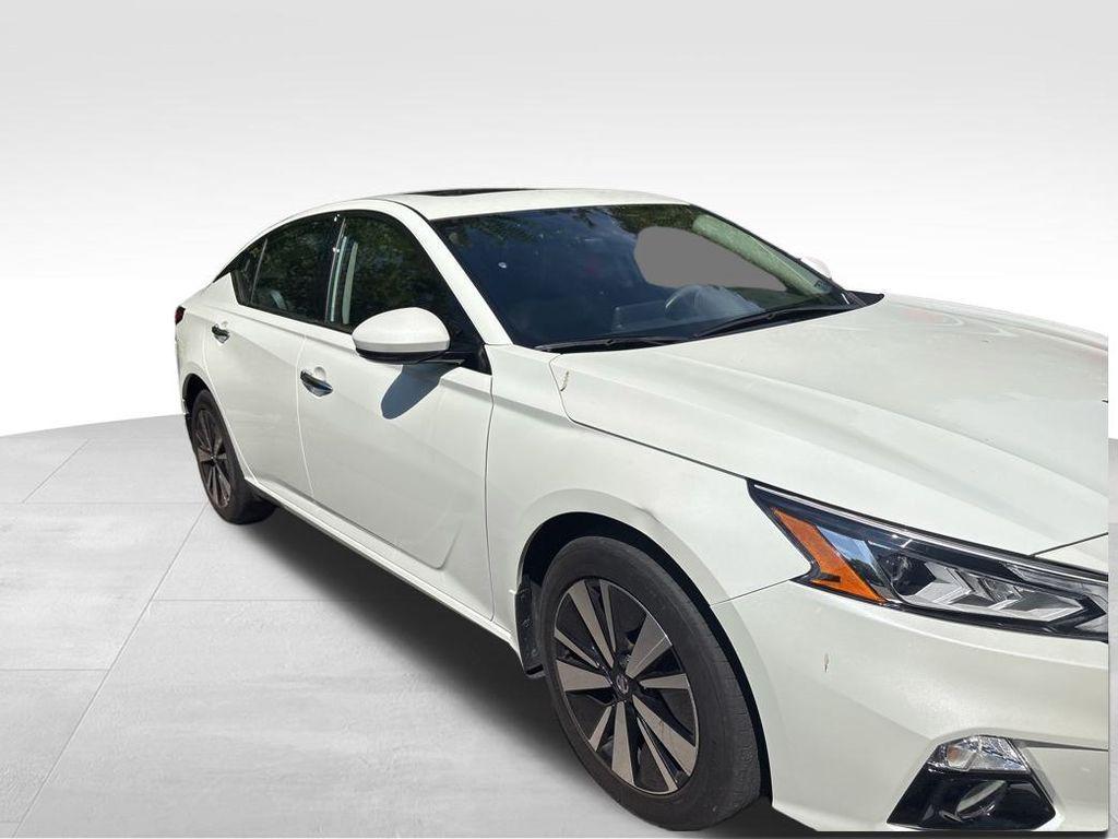 used 2022 Nissan Altima car, priced at $26,995