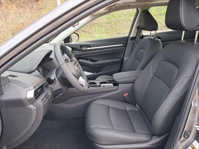 new 2025 Nissan Altima car, priced at $35,286