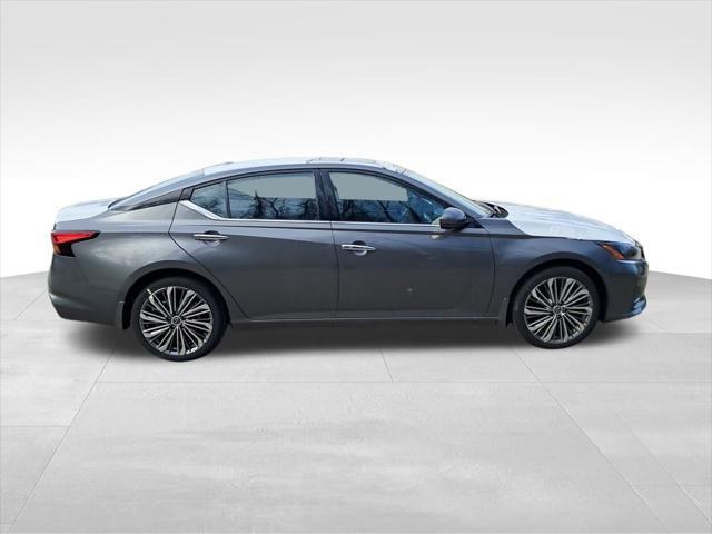 new 2025 Nissan Altima car, priced at $35,286