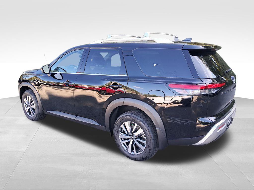 new 2025 Nissan Pathfinder car, priced at $38,269