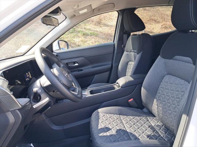 new 2025 Nissan Kicks car, priced at $26,604