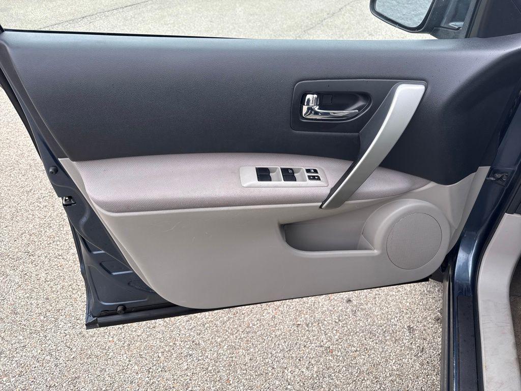 used 2013 Nissan Rogue car, priced at $8,965