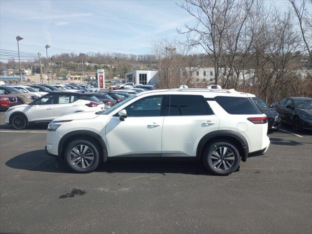 new 2024 Nissan Pathfinder car, priced at $44,005