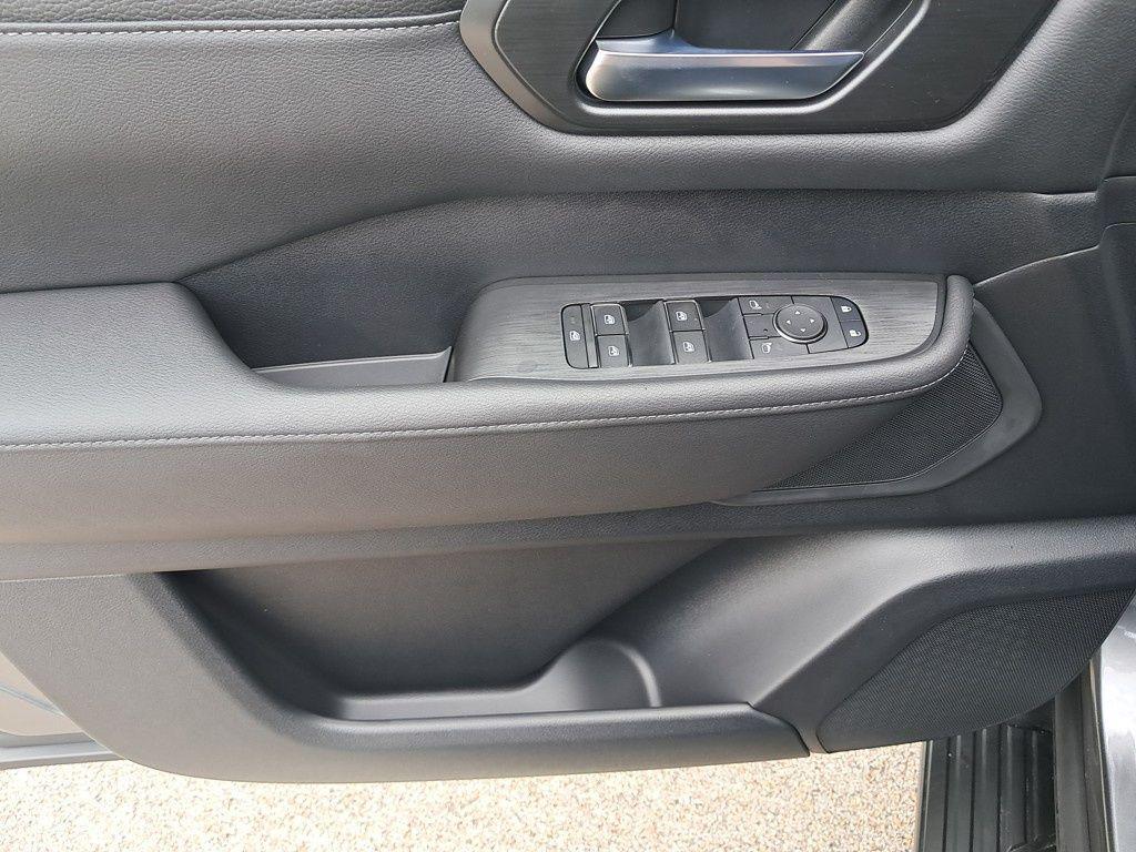 new 2025 Nissan Armada car, priced at $56,482