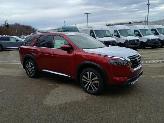 new 2025 Nissan Pathfinder car, priced at $52,186