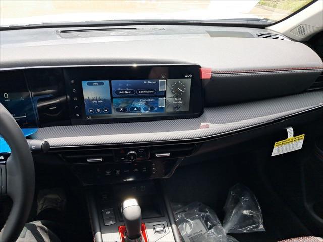 new 2025 Nissan Kicks car, priced at $29,225