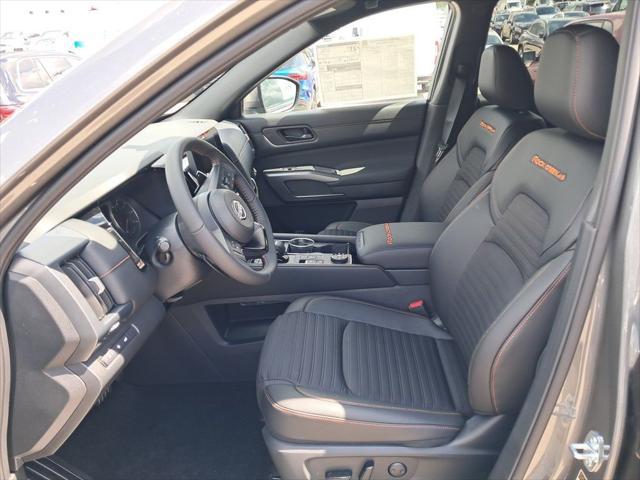 new 2025 Nissan Pathfinder car, priced at $43,961